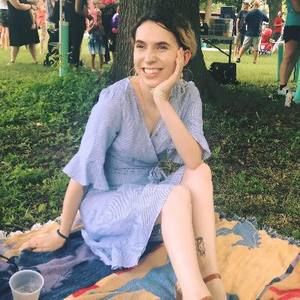 Meet your Posher, Nina